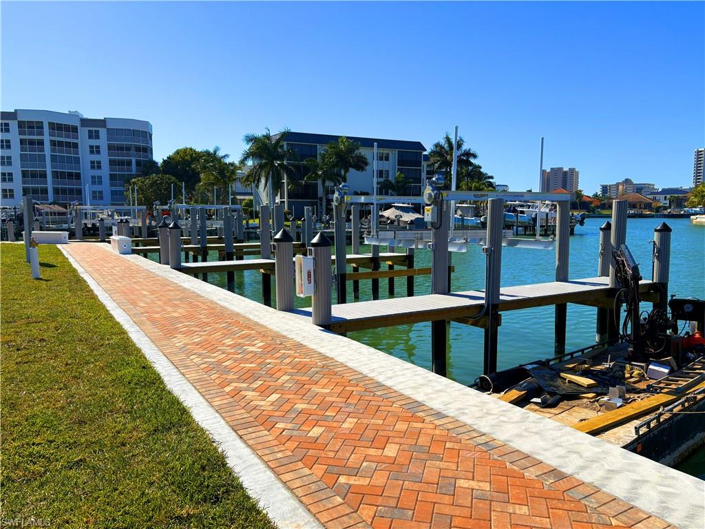 VANTAGE POINT - Residential