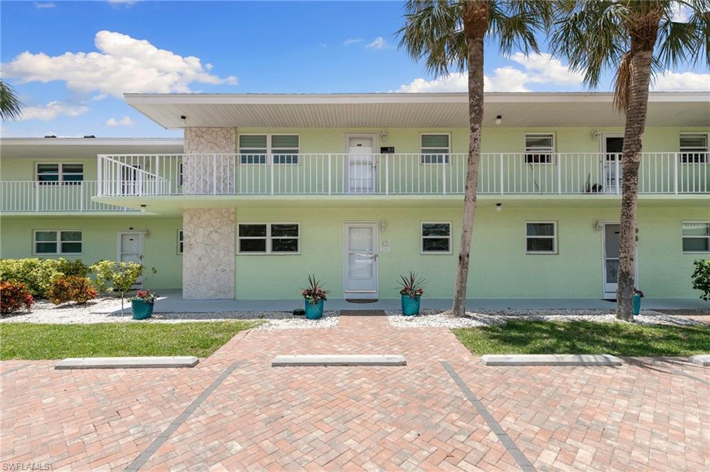 VANTAGE POINT - Residential