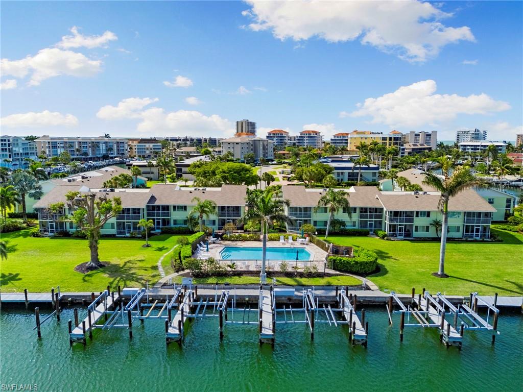 VANTAGE POINT - Residential