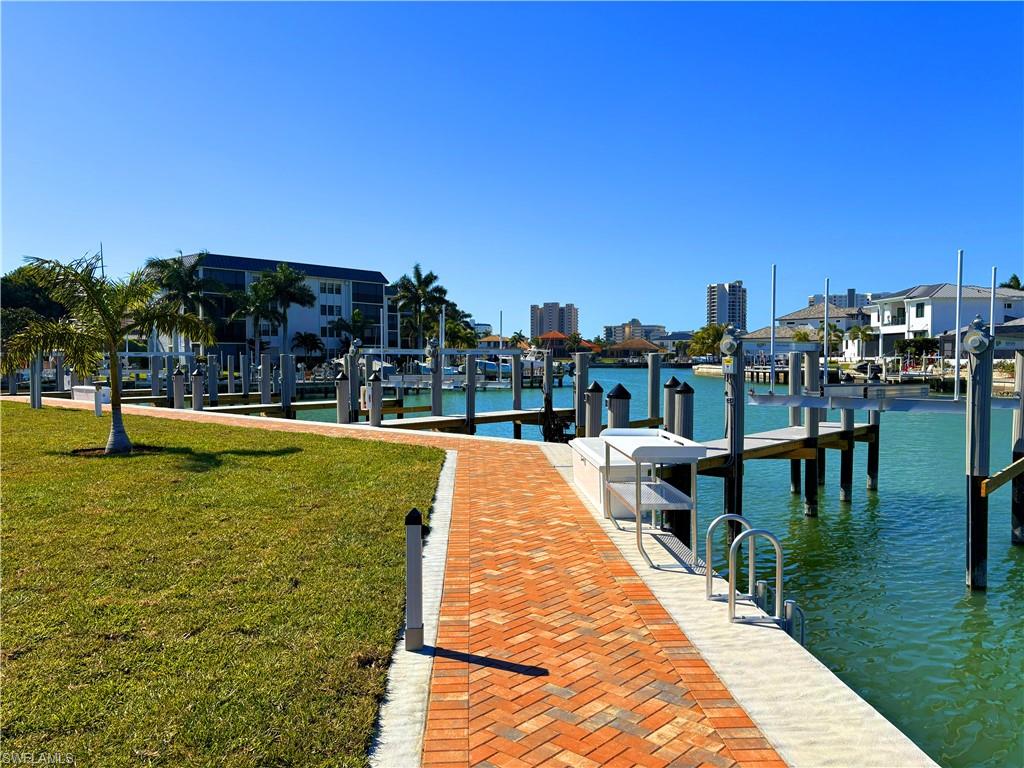 VANTAGE POINT - Residential