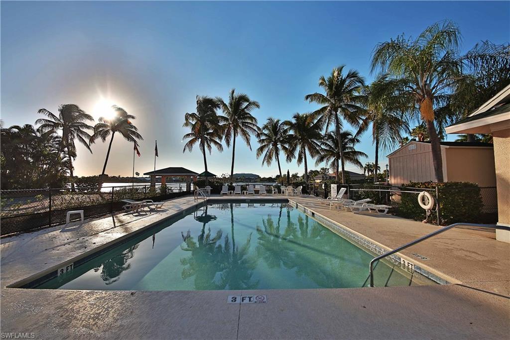 EMERALD COVE - Residential