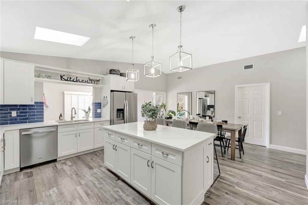 NAPLES PARK - Residential