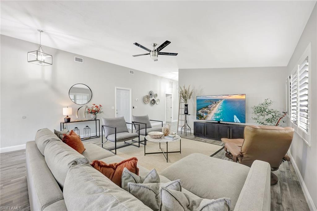 NAPLES PARK - Residential