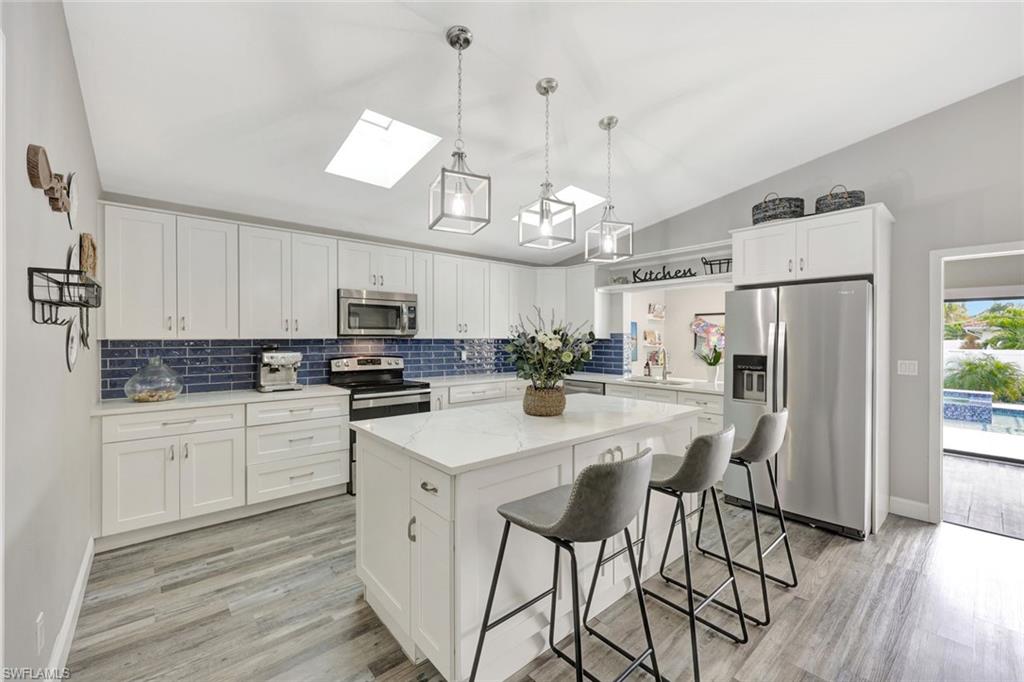 NAPLES PARK - Residential