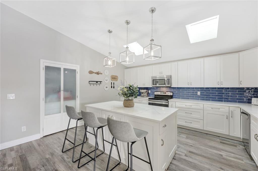 NAPLES PARK - Residential