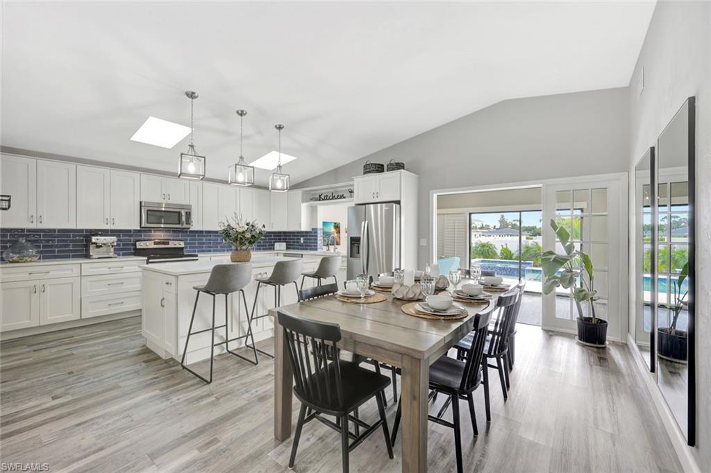 NAPLES PARK - Residential