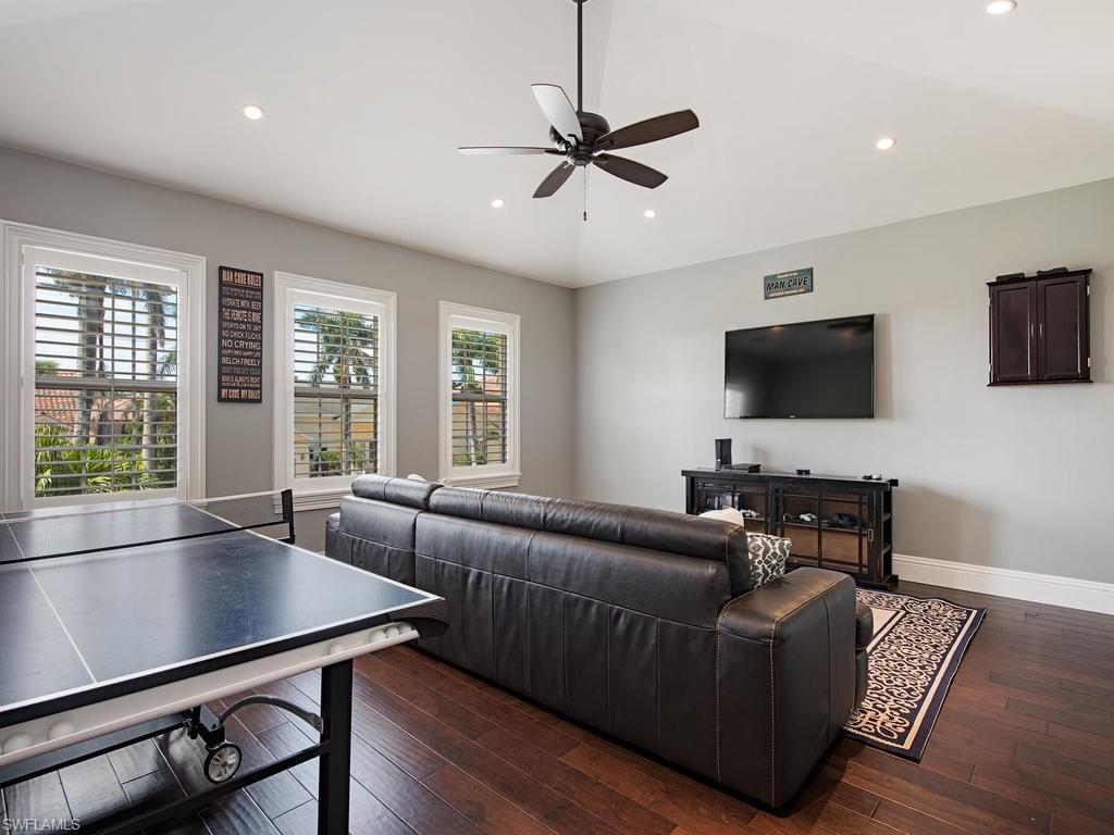 AQUALANE SHORES - Residential