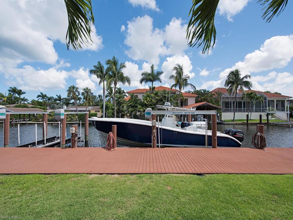 AQUALANE SHORES - Residential