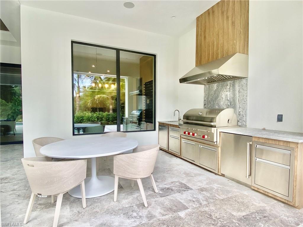 MOORINGS - Residential