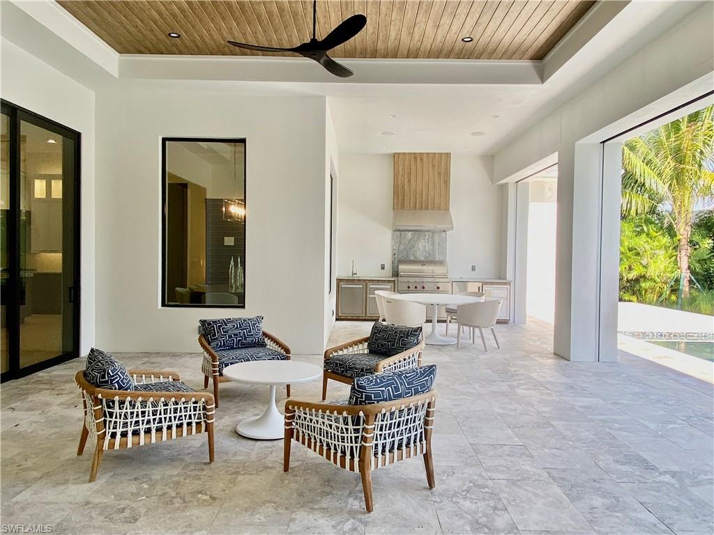 MOORINGS - Residential