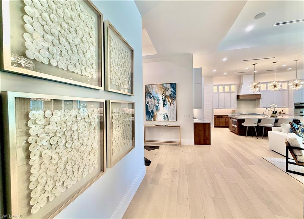 MOORINGS - Residential