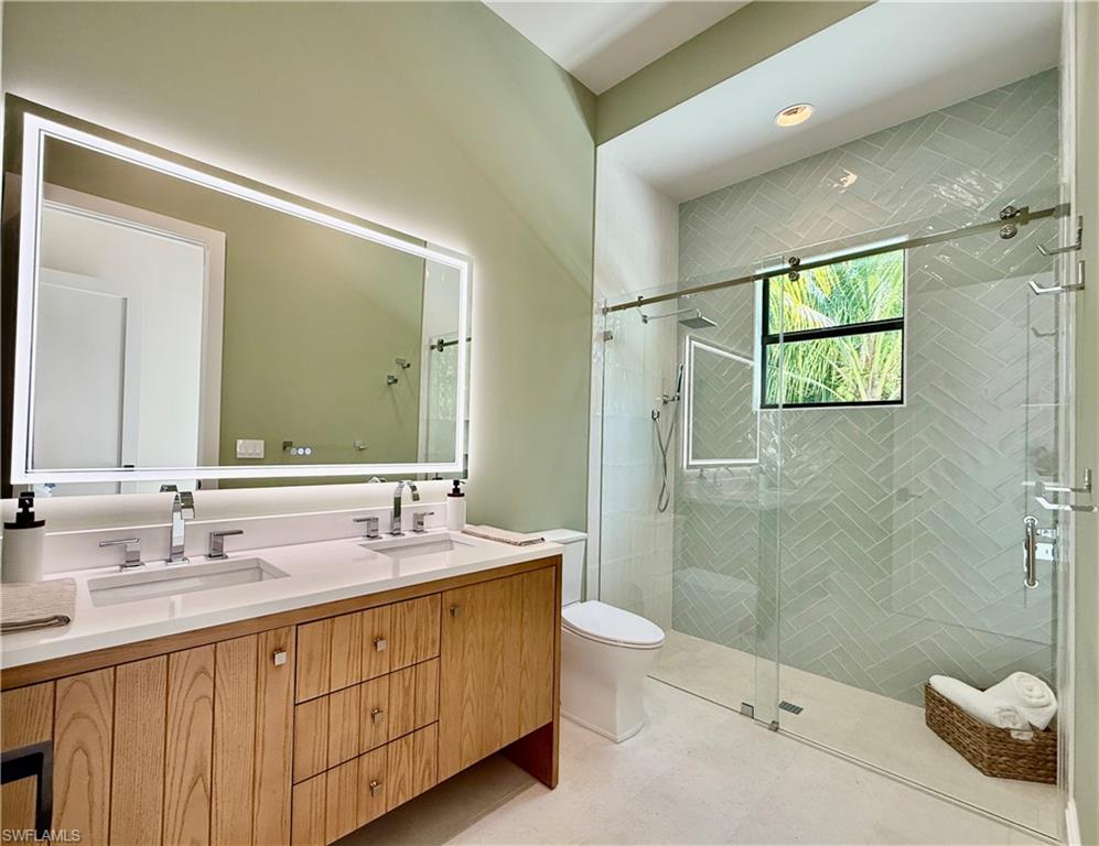 MOORINGS - Residential