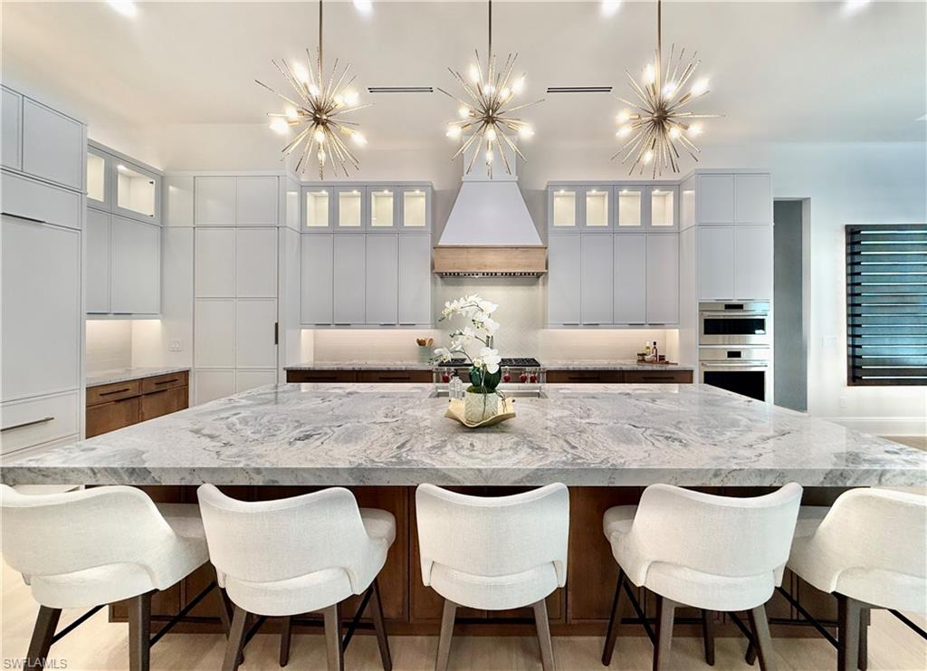 MOORINGS - Residential