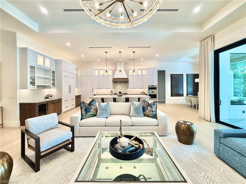 MOORINGS - Residential