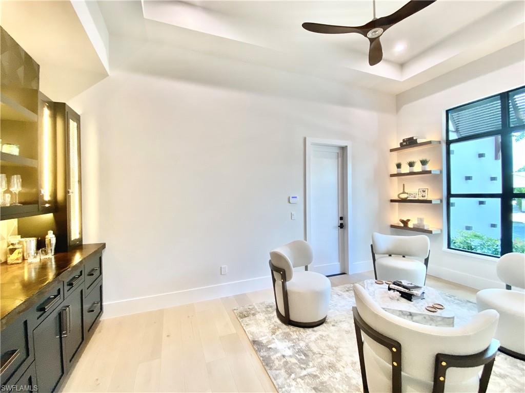 MOORINGS - Residential