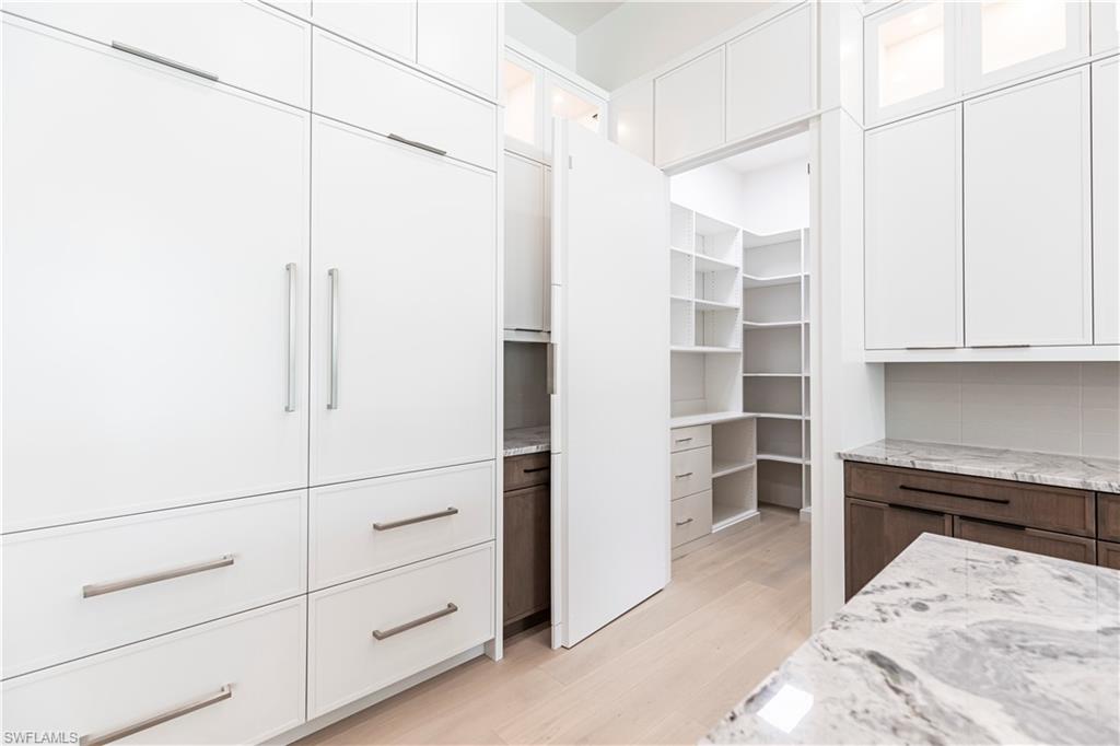 MOORINGS - Residential