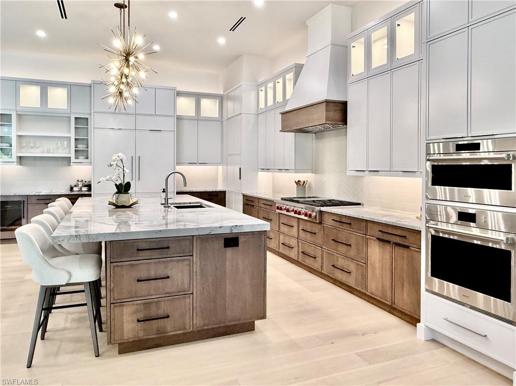 MOORINGS - Residential