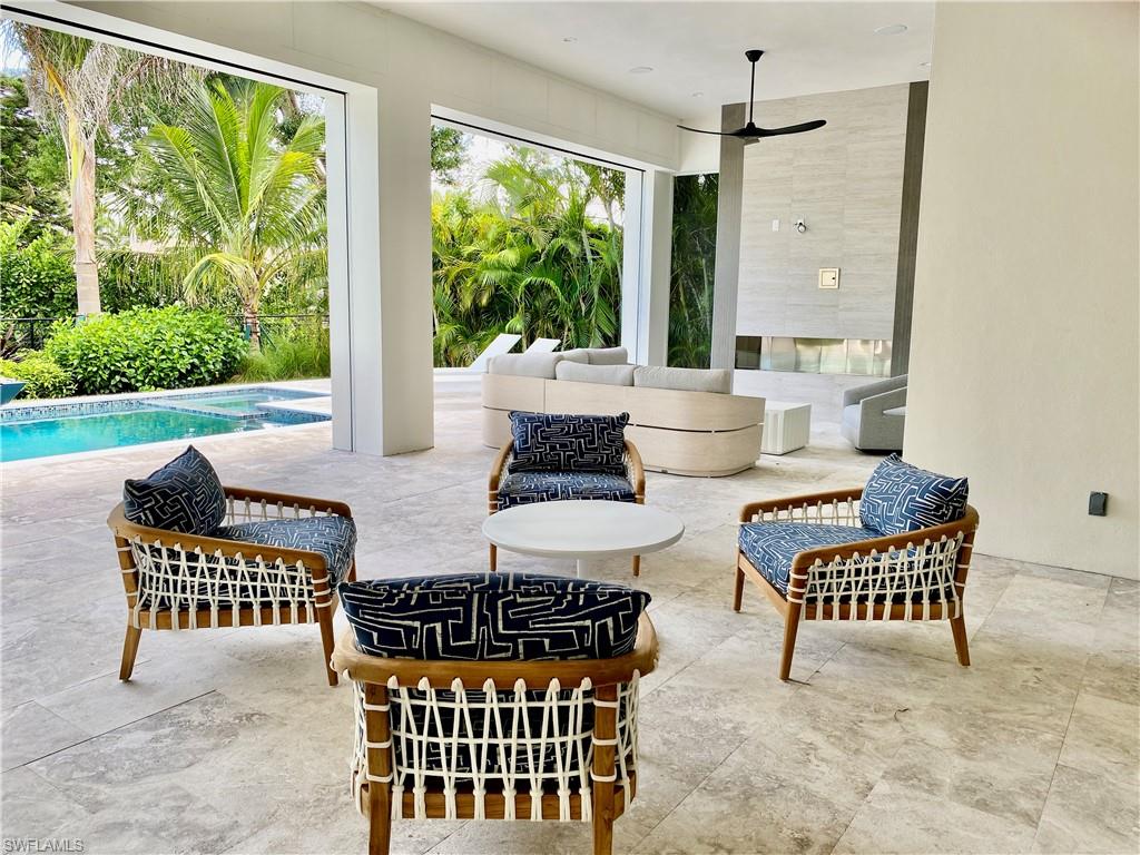 MOORINGS - Residential