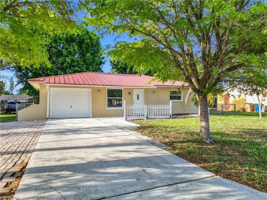 Photo of 13426 1st ST, FORT MYERS, FL 33905 (MLS # 226015456)