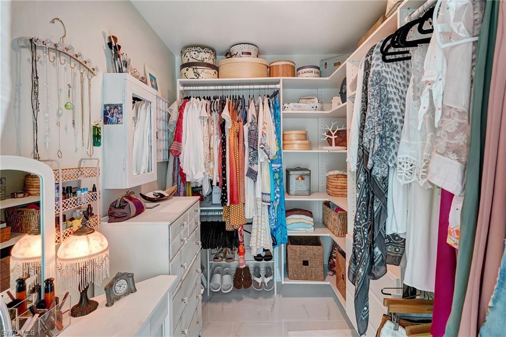 HERITAGE FARMS - Residential