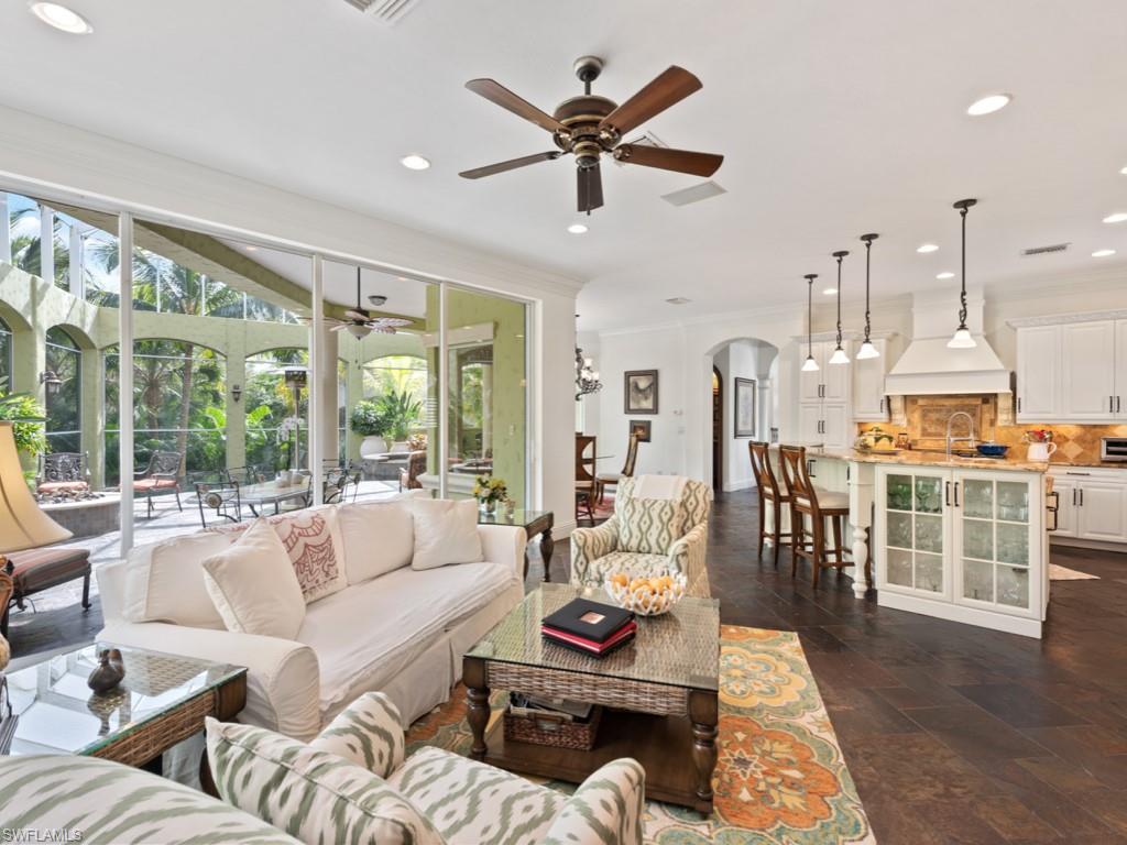 HIDEAWAY BEACH - Residential