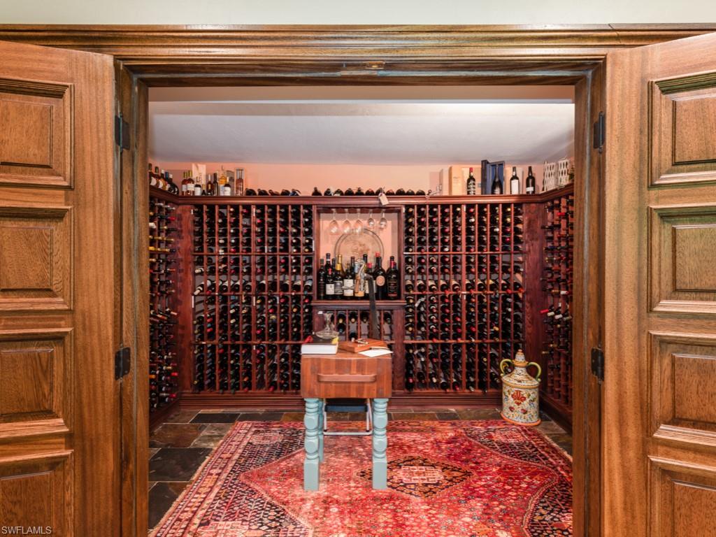 HIDEAWAY BEACH - Residential