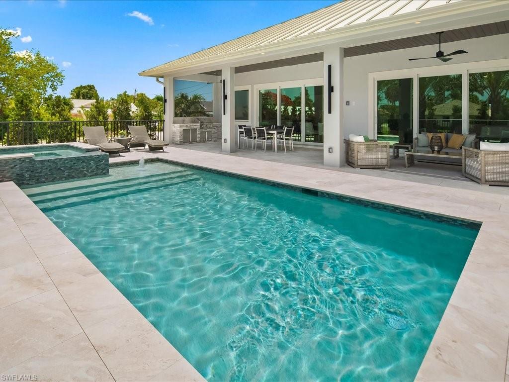 NAPLES PARK - Residential