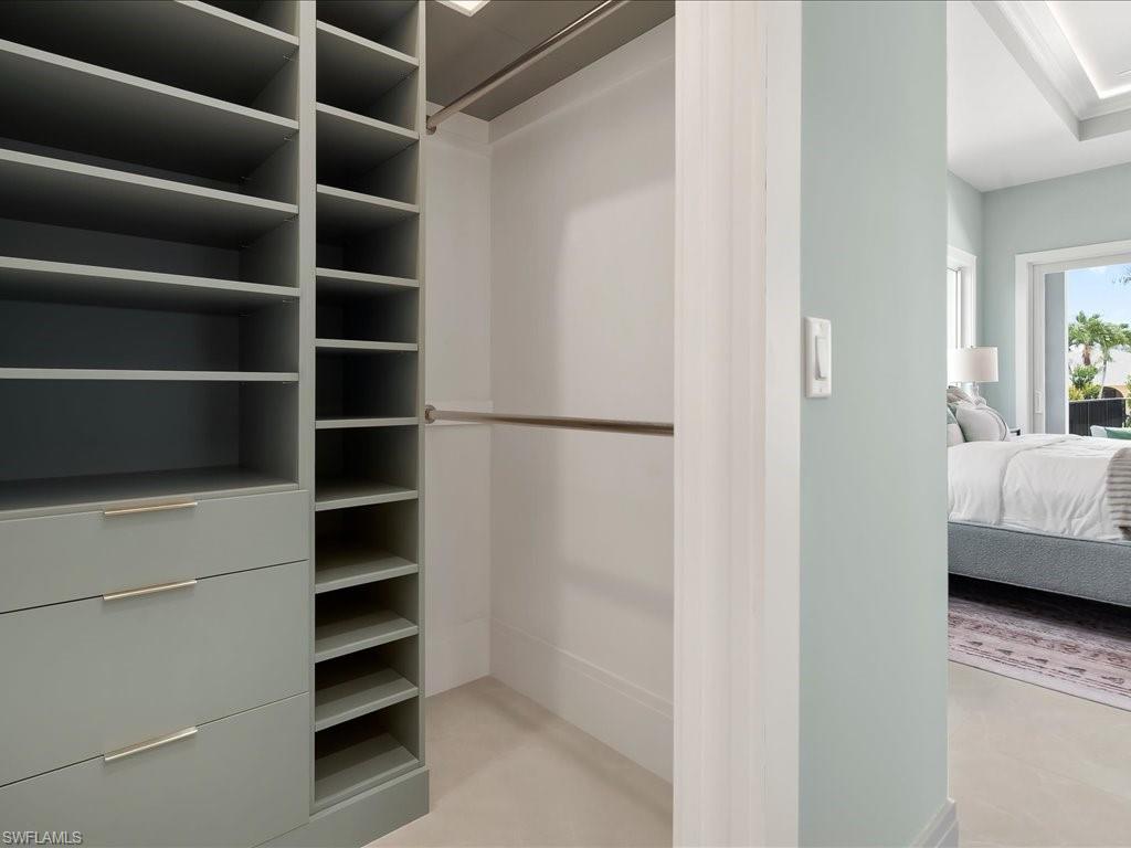 NAPLES PARK - Residential
