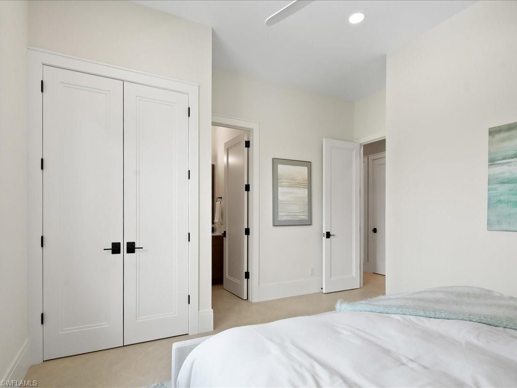 NAPLES PARK - Residential