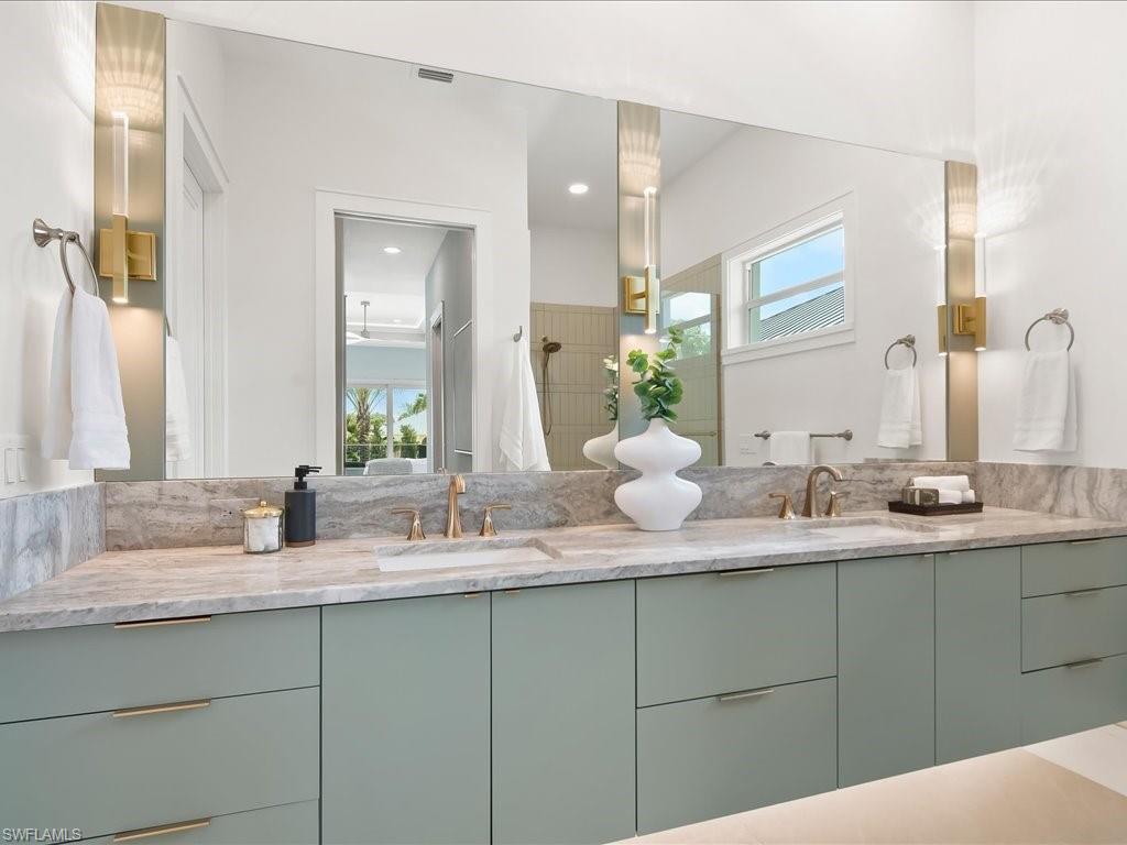 NAPLES PARK - Residential