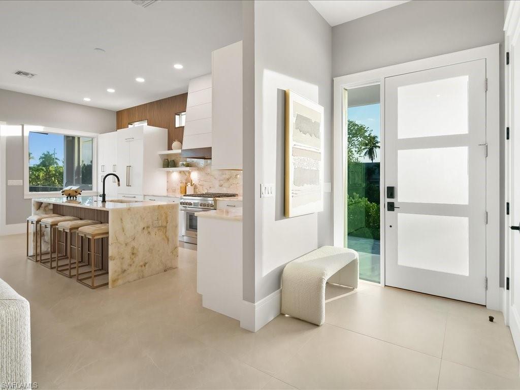 NAPLES PARK - Residential