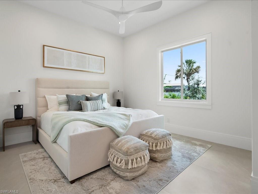 NAPLES PARK - Residential