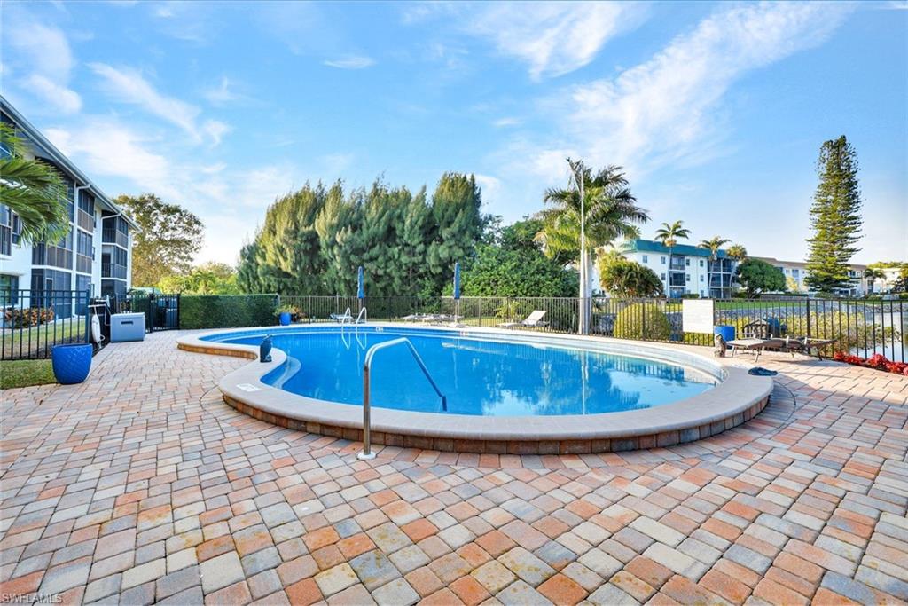 SUZANNE - Residential