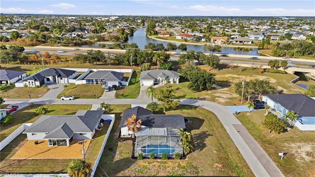 CAPE CORAL - Residential