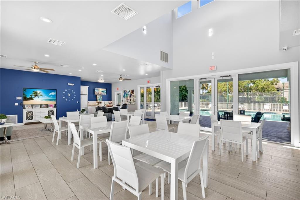 WILSHIRE PINES - Residential