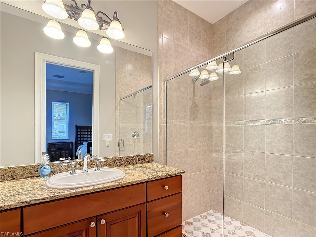 COCO LAKES - Residential Lease