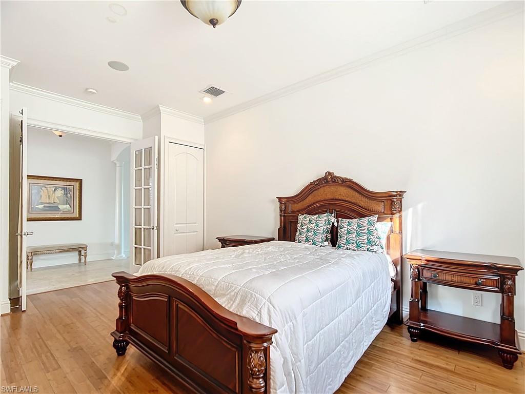 COCO LAKES - Residential Lease