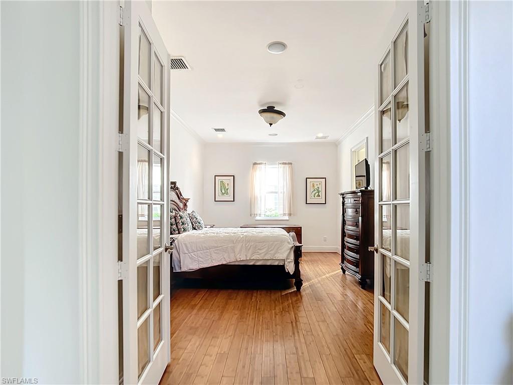 COCO LAKES - Residential Lease