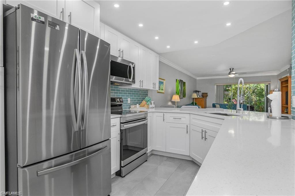 WIGGINS LAKES AND PRESERVES - Residential Lease