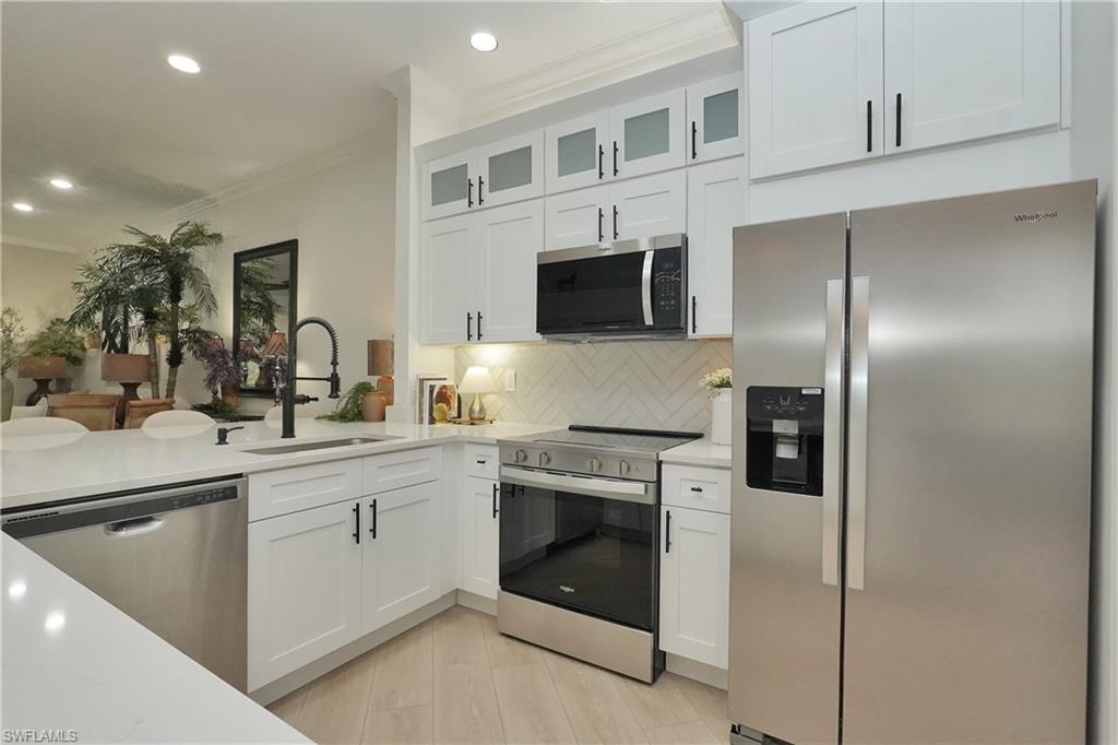 VILLAS AT OLDE HICKORY - Residential