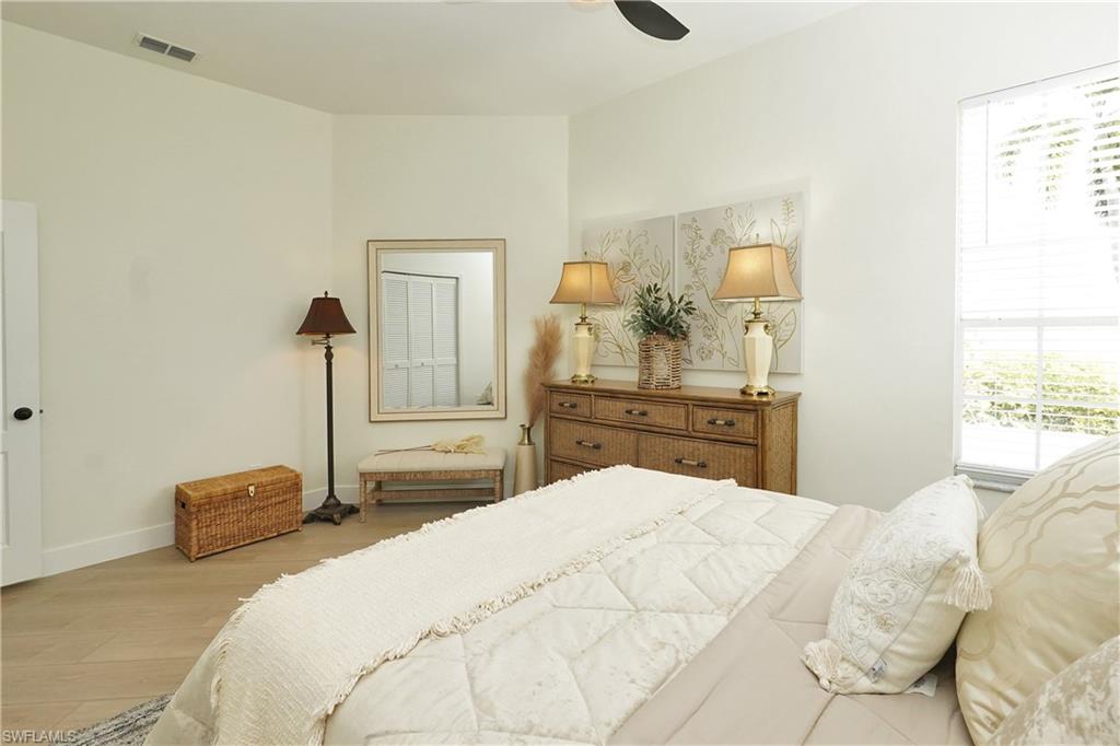 VILLAS AT OLDE HICKORY - Residential