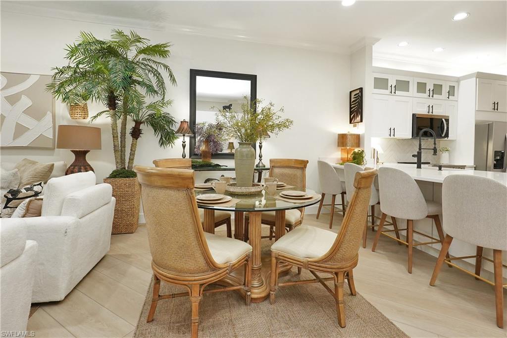 VILLAS AT OLDE HICKORY - Residential