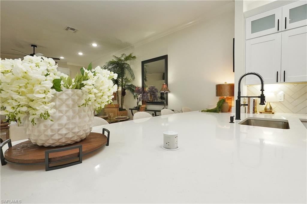 VILLAS AT OLDE HICKORY - Residential