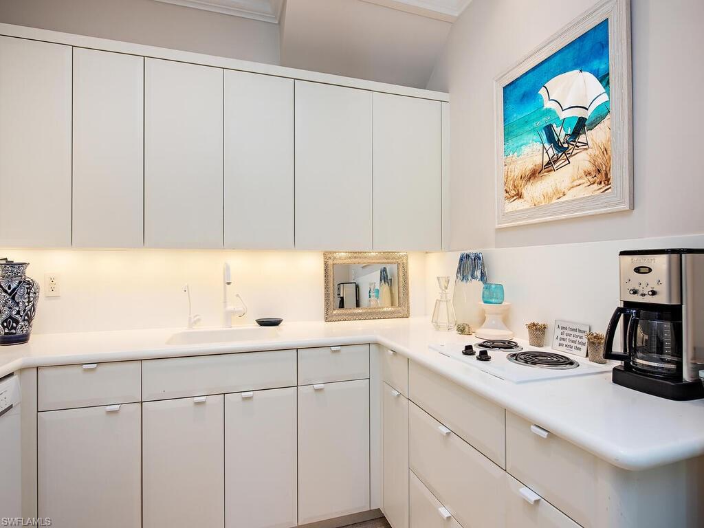 AQUALANE SHORES - Residential