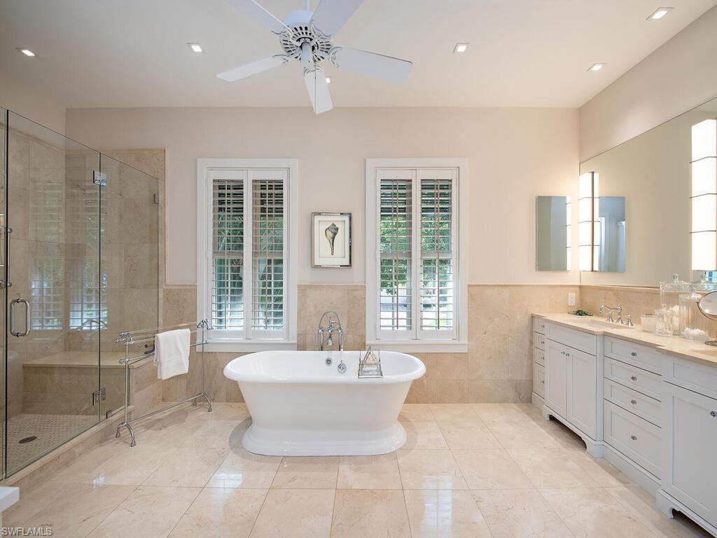 AQUALANE SHORES - Residential