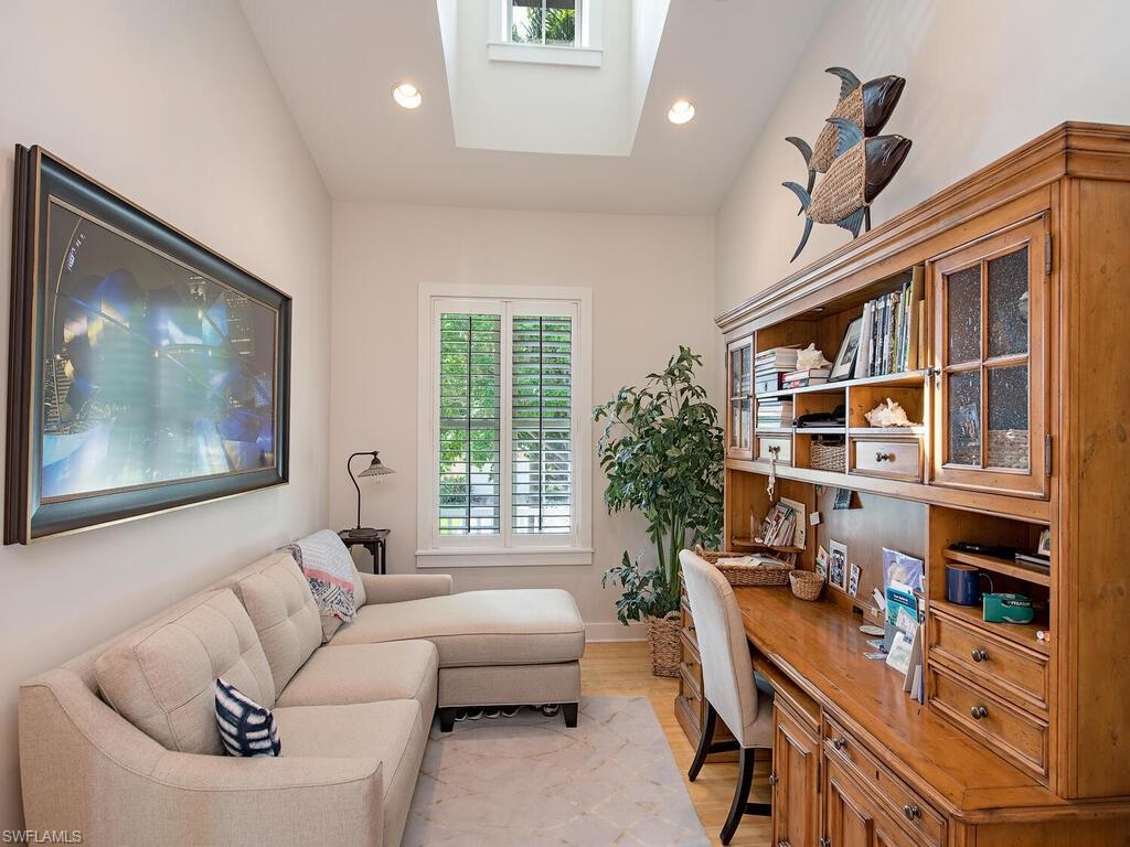 AQUALANE SHORES - Residential