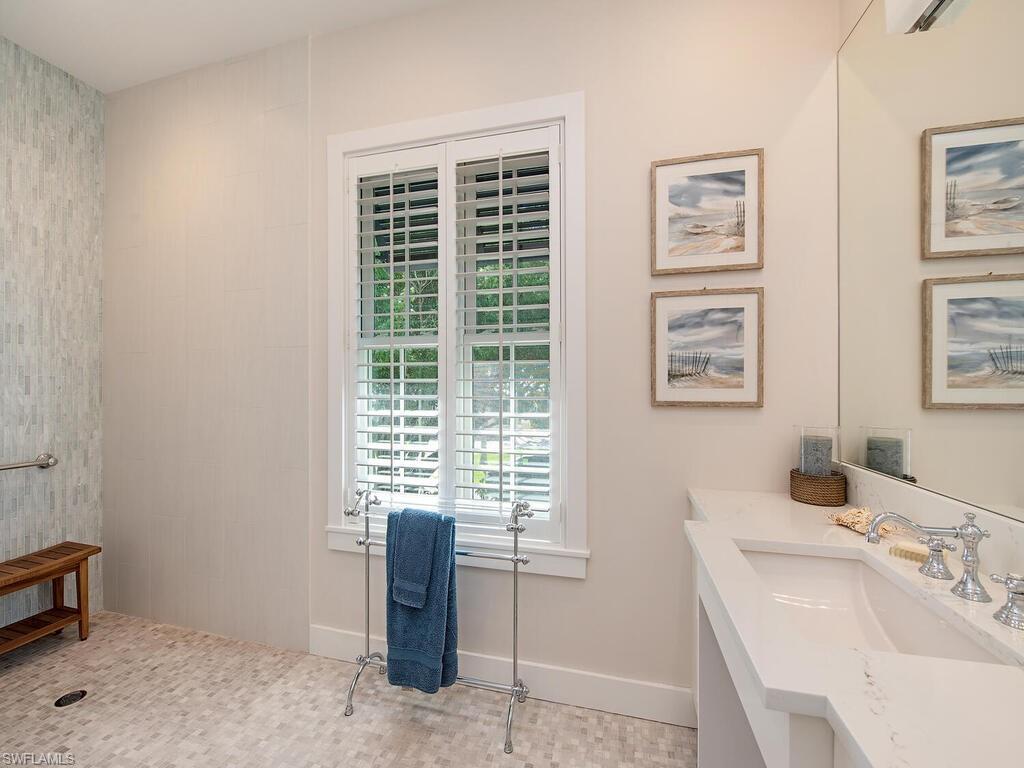 AQUALANE SHORES - Residential