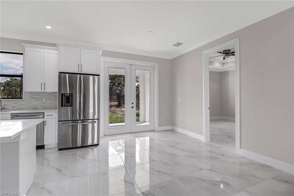 GOLDEN GATE ESTATES - Residential