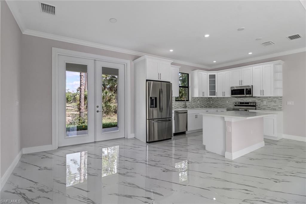 GOLDEN GATE ESTATES - Residential