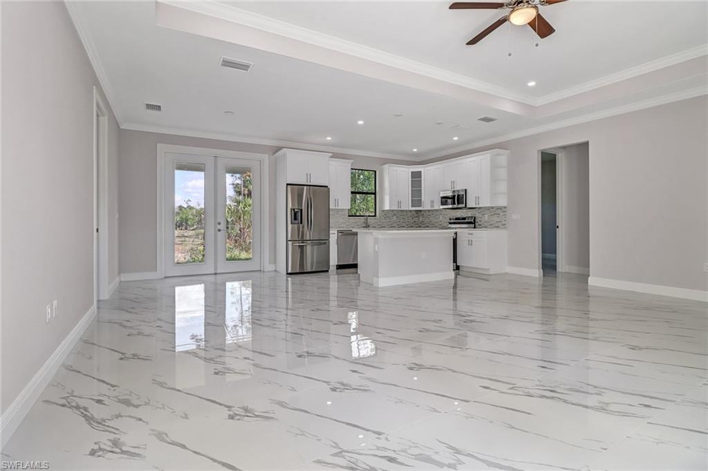 GOLDEN GATE ESTATES - Residential